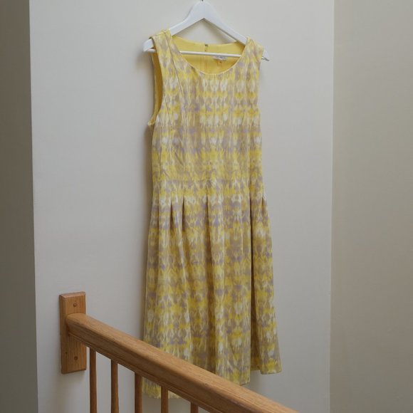 { Calvin Klein Dress } Scuba Fit and Flare Yellow and Gray Dress - Picture 2 of 13